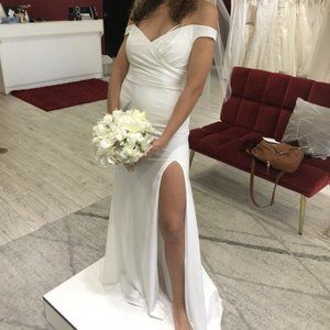 Joelle Olivia J2004 Wedding Dress